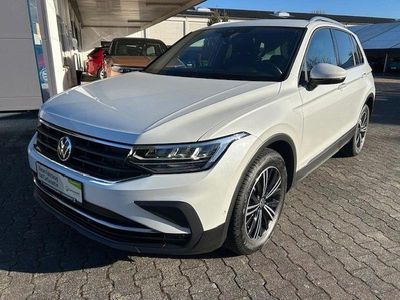 Gebraucht VW Tiguan Active 150 PS (110 kW) 2021 Weiß SUV