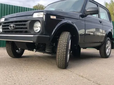 Ny Lada niva 83 HK (61 kW) 2026 Grøn SUV