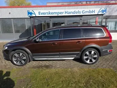 Gebraucht Volvo XC70 Kinetic 220 PS (161 kW) 2016 Braun Kombi