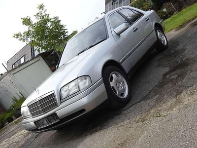 Mercedes C180