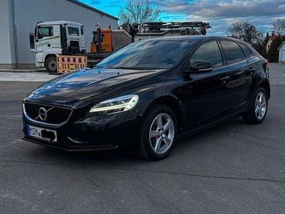 gebraucht Volvo V40 D2 Geartronic Momentum