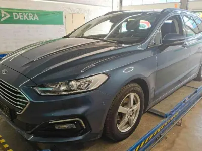 Gebraucht Ford Mondeo 140 PS (102 kW) 2021 Blau Kombi