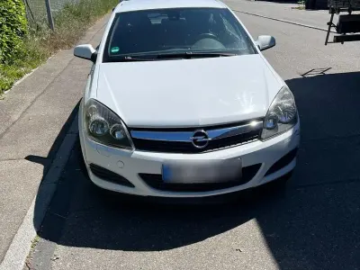Gebraucht Opel Astra GTC 110 PS (80 kW) 2008 Weiß Limousine
