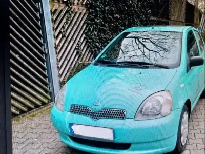 Gebraucht Toyota Yaris 68 PS (50 kW) 2000 Grün Kleinwagen