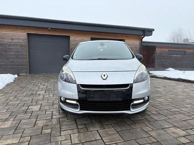 Grau Gebraucht 2013 Renault Grand Scénic III Bose Edition Van / Kleinbus | 4.999 € (Guter Preis)