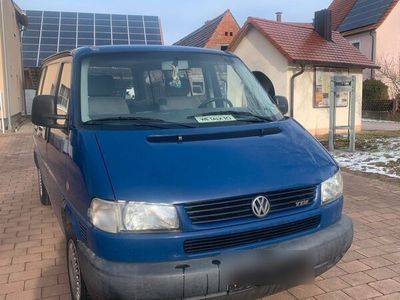 gebraucht VW T4 2.5 TDI mit Bettfunktion