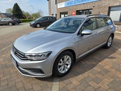 Gebraucht VW Passat 150 PS (110 kW) 2020 Silber Kombi
