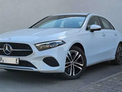 Gebraucht Mercedes A250 218 PS (160 kW) 2023 Weiß Limousine