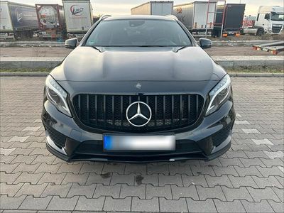 Gebraucht Mercedes GLA250 AMG line 211 PS (155 kW) 2014 Schwarz SUV