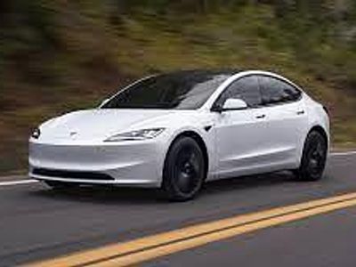 Gebraucht Tesla Model 3 Standard Range Plus 225 kW (306 PS) 2021 Weiß Limousine