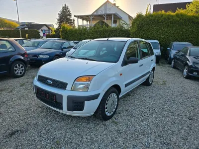 Usata Ford Fusion Style 75 CV (55 kW) 2008 Bianco Utilitaria