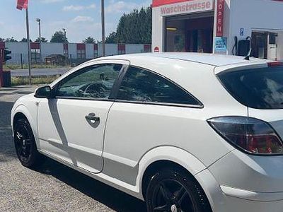 Opel Astra GTC