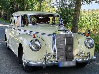 Gebraucht Mercedes 300 125 PS (91 kW) 1955 Beige Limousine