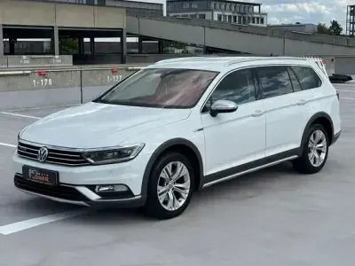 Gebraucht VW Passat Alltrack 190 PS (139 kW) 2018 Weiß Kombi