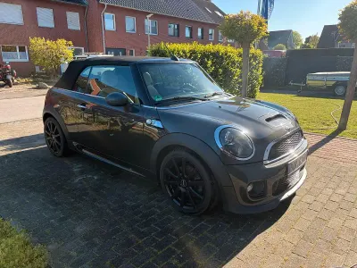 Gebraucht Mini Cooper S Cabriolet 184 PS (135 kW) 2012 Schwarz Cabrio