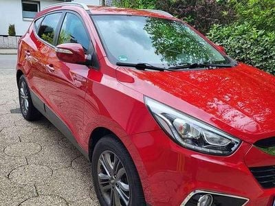 Second-hand Hyundai ix35 Classic 135 CP (99 kW) 2014 Roșu SUV