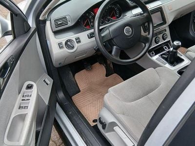 Gebraucht VW Passat Highline 116 PS (85 kW) 2006 Silber Limousine