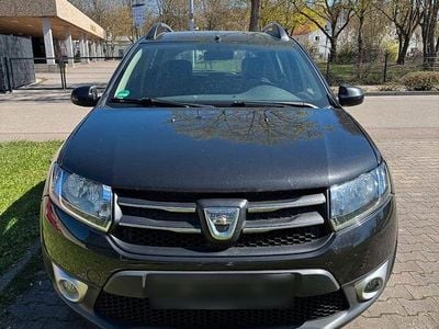 Second-hand Dacia Sandero Stepway 90 CP (66 kW) 2013 Negru Berlinǎ