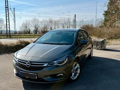Gebraucht Opel Astra Active 125 PS (91 kW) 2017 Grau Limousine