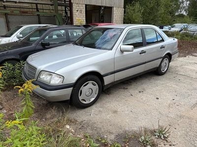 Mercedes C180