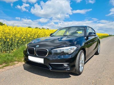 Schwarz Gebraucht 2017 BMW 118 Advantage Kleinwagen | 8.900 € (Fairer Preis)