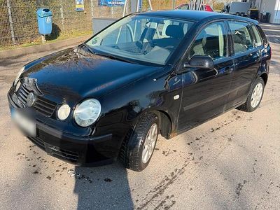 Gebraucht VW Polo 60 PS (44 kW) 2004 Schwarz Kleinwagen