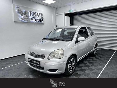 Gebraucht Toyota Yaris Sol 87 PS (63 kW) 2004 Silver mica (silber) Coupé