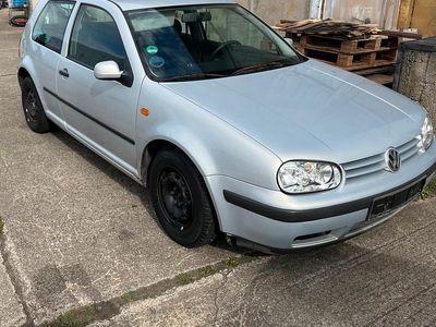 VW Golf IV
