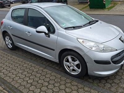 gebraucht Peugeot 207 1.4