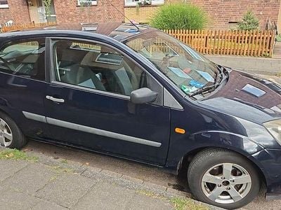 Gebraucht Ford Fiesta Ambiente 60 PS (44 kW) 2007 Blau Kleinwagen
