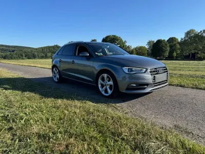 Gebraucht Audi A3 Ambition 150 PS (110 kW) 2014 Grau Limousine