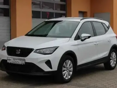 Używany Seat Arona Style 116 KM (85 kW) 2024 Biały SUV