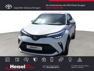 Gebraucht Toyota C-HR 122 PS (89 kW) 2022 Schneeweiß SUV
