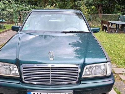 Mercedes C180