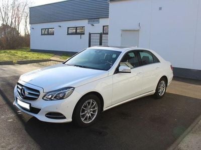 Weiß Gebraucht 2013 Mercedes E200 Limousine | 13.499 € (Fairer Preis)