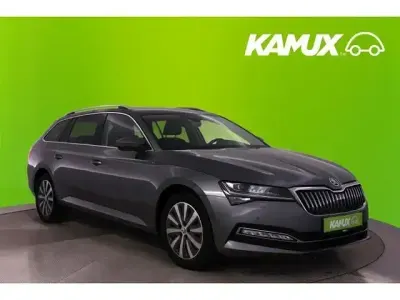 Gebraucht Skoda Superb Style 150 PS (110 kW) 2022 Silber / grau Kombi