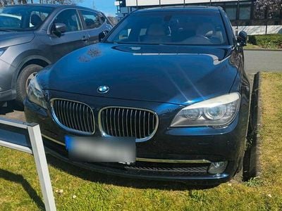 BMW 730