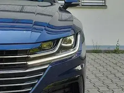 Gebraucht VW Arteon 190 PS (139 kW) 2018 Atlantic blue Kleinwagen