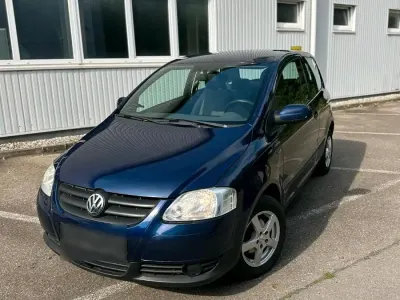 Gebraucht VW Fox 72 PS (52 kW) 2005 Blau Kleinwagen