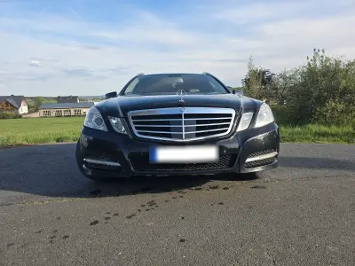 Gebraucht Mercedes 250 204 PS (150 kW) 2011 Schwarz Kombi