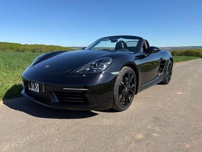 Second-hand Porsche Boxster 299 CP (219 kW) 2021 Negru Cabrio