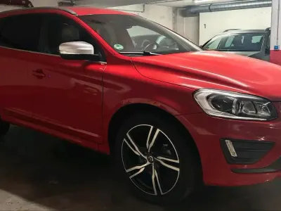 Gebraucht Volvo XC60 R-Design 150 PS (110 kW) 2017 Rot SUV