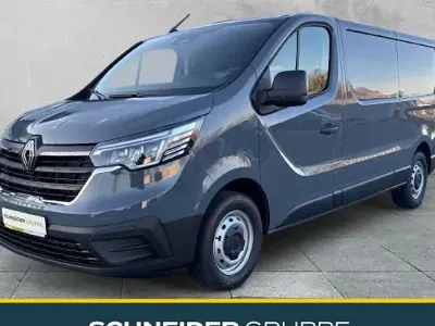 Neu Renault Trafic Komfort 150 PS (110 kW) 2026 Grau Van / Kleinbus