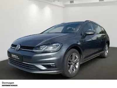 Używany VW Golf VII Sound 125 KM (91 kW) 2017 Szary Kombi