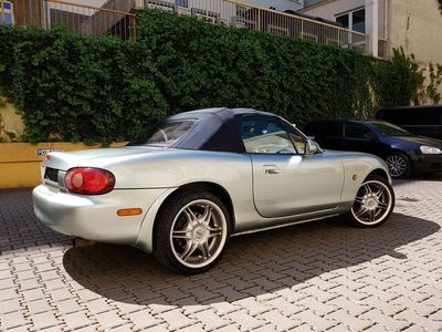 Grün metallic Gebraucht 2003 Mazda MX5 Cabrio | 3.999 €