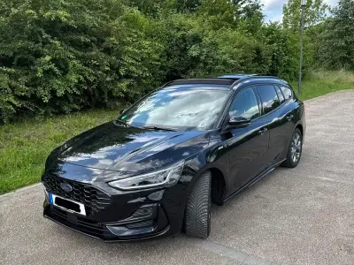 Gebraucht Ford Focus ST-Line 155 PS (114 kW) 2023 Schwarz Kombi