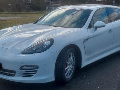 Usata Porsche Panamera Platinum Edition 300 CV (220 kW) 2015 Bianco Utilitaria