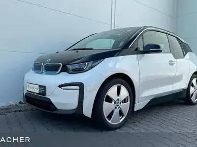 Gebraucht BMW i3 125 kW (170 PS) 2021 Capparisweiß mit akzent bmw i b Kleinwagen