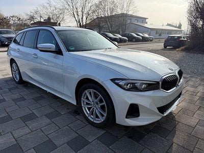 Weiß Gebraucht 2023 BMW 320 Kombi | 28.580 € (Superpreis)