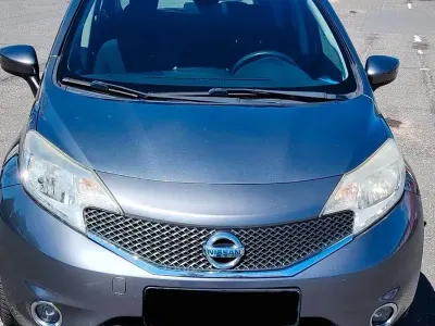 Gebraucht Nissan Note Acenta 80 PS (58 kW) 2014 Grau Kleinwagen